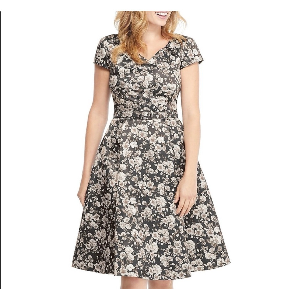 Gal Meets Glam Floral Fit-and-Flare Dress in Black and Cream